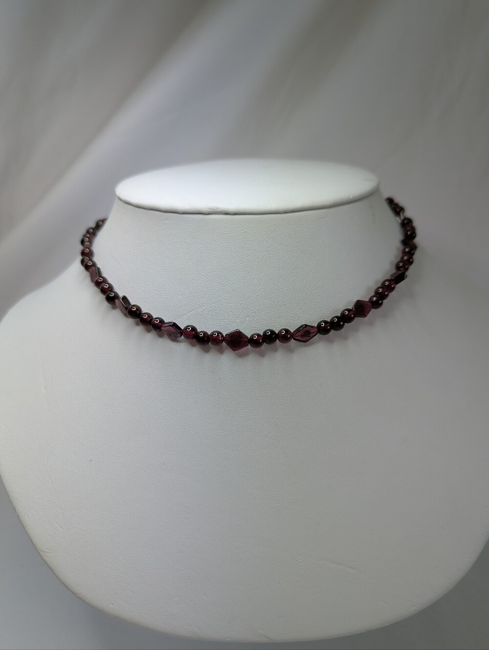Garnet Bead Choker Necklace - Deep Red
